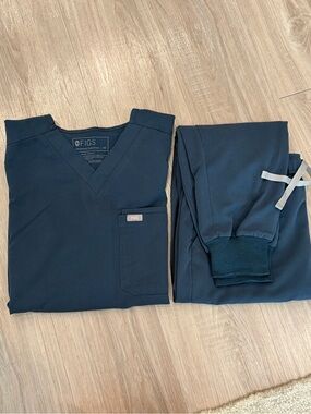 Figs Scrubs Set